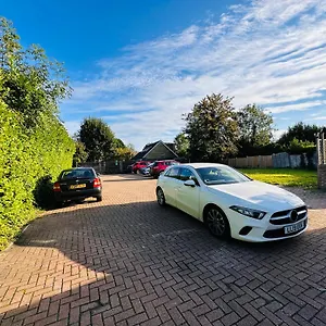 4* Hotel Acorn Gatwick & Parking